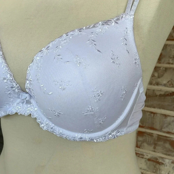 Ambrielle White Embroidered Underwire Split Strap  Plus Size Bra - Picture 2 of 8